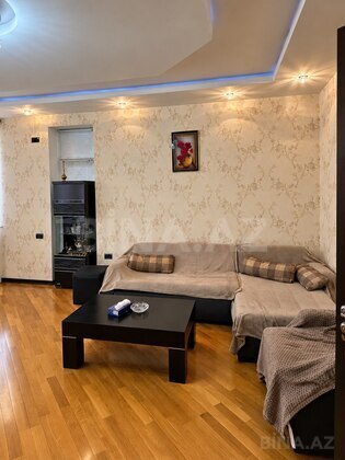 2 otaqlı Yeni tikili, 8 Noyabr m., Bakı