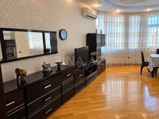2 otaqlı Yeni tikili, 8 Noyabr m., Bakı
