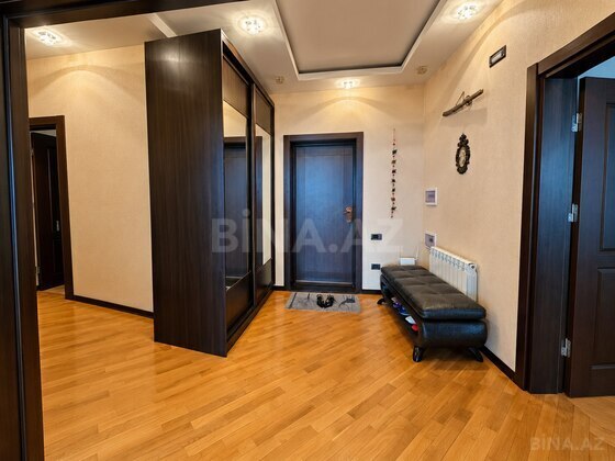 2 otaqlı Yeni tikili, 8 Noyabr m., Bakı
