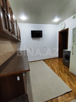 4 otaqlı Köhnə tikili, Əhmədli m., Bakı