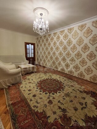 4 otaqlı Köhnə tikili, Əhmədli m., Bakı
