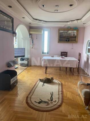 3 otaqlı Köhnə tikili, 20 Yanvar m., Bakı