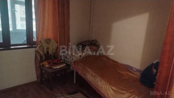 3 otaqlı Köhnə tikili, Şah İsmayıl Xətai m., Bakı