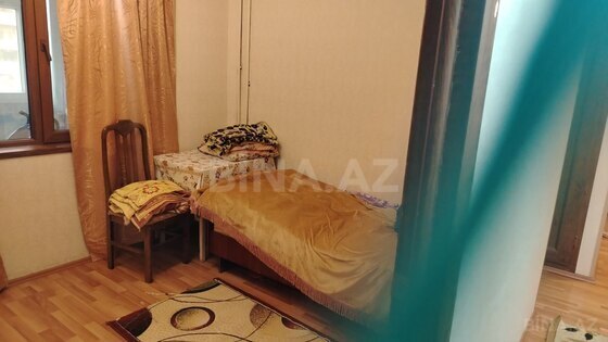 3 otaqlı Köhnə tikili, Şah İsmayıl Xətai m., Bakı