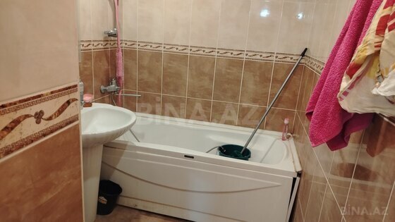 3 otaqlı Köhnə tikili, Şah İsmayıl Xətai m., Bakı