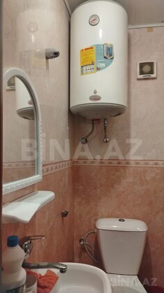 3 otaqlı Köhnə tikili, Şah İsmayıl Xətai m., Bakı