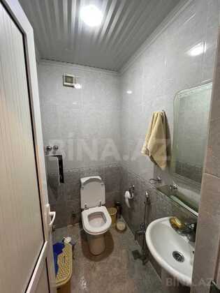 3 otaqlı Köhnə tikili, Şah İsmayıl Xətai m., Bakı