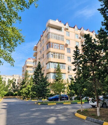 3 otaqlı Köhnə tikili, Şah İsmayıl Xətai m., Bakı