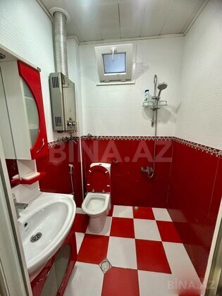 2 otaqlı Köhnə tikili, Qara Qarayev m., Bakı