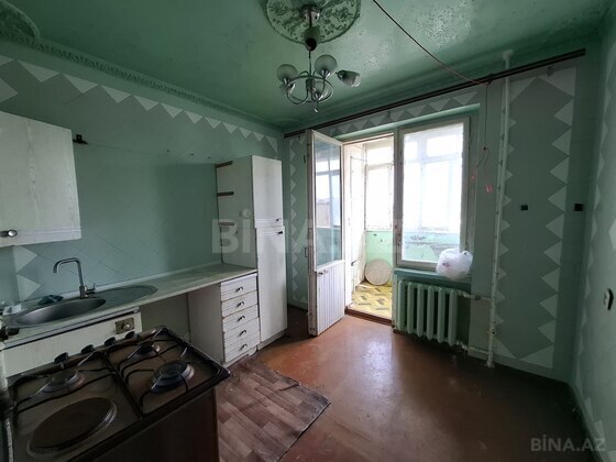 3 otaqlı Köhnə tikili, Neftçilər m., Bakı