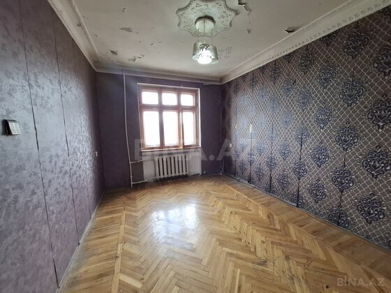 3 otaqlı Köhnə tikili, Neftçilər m., Bakı
