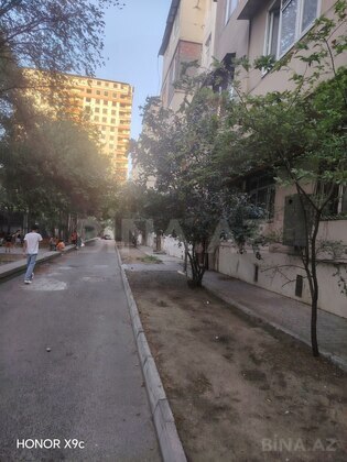2 otaqlı Köhnə tikili, Memar Əcəmi m., Bakı