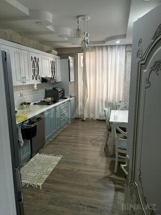 4 otaqlı Yeni tikili, İnşaatçılar m., Bakı