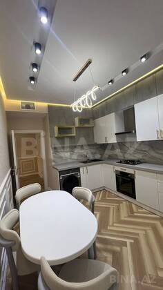 3 otaqlı Yeni tikili, 8 Noyabr m., Bakı