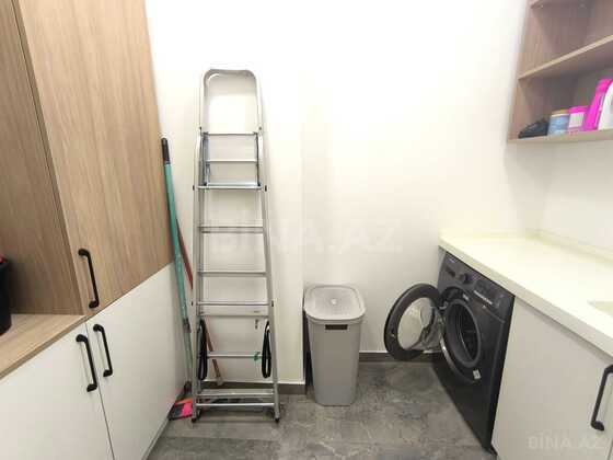 4 otaqlı Yeni tikili, Şah İsmayıl Xətai m., Bakı