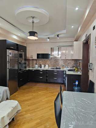 2 otaqlı Yeni tikili, 8 Noyabr m., Bakı