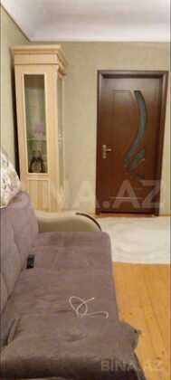 3 otaqlı Köhnə tikili, Neftçilər m., Bakı