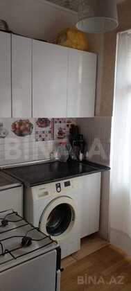 3 otaqlı Köhnə tikili, Neftçilər m., Bakı