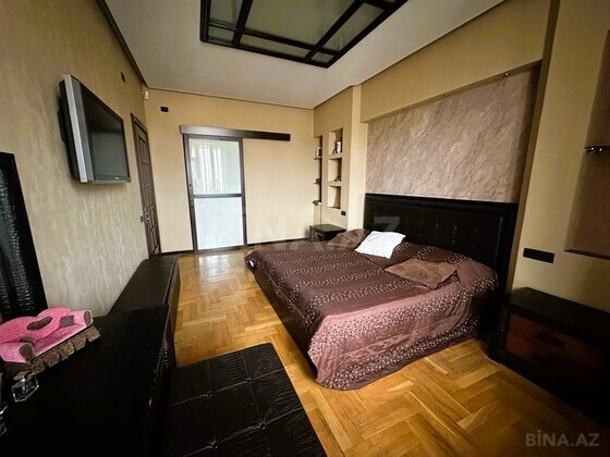 3 otaqlı Yeni tikili, Nizami m., Bakı