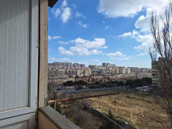 4 otaqlı Köhnə tikili, Əhmədli m., Bakı