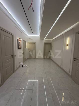 3 otaqlı Yeni tikili, Şah İsmayıl Xətai m., Bakı