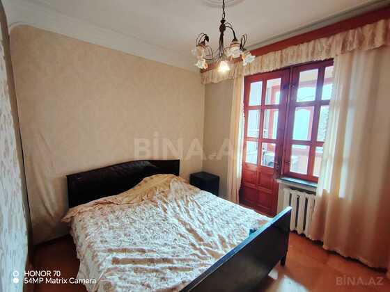 3 otaqlı Köhnə tikili, Həzi Aslanov m., Bakı