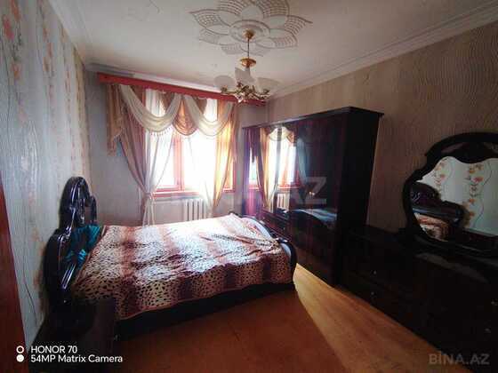 3 otaqlı Köhnə tikili, Həzi Aslanov m., Bakı