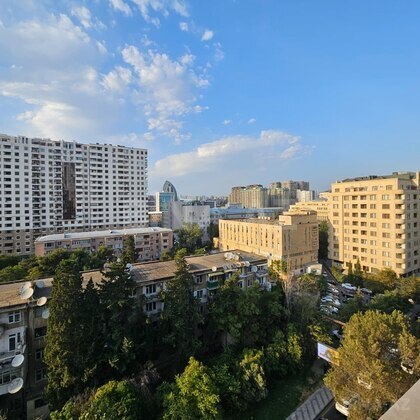 2 otaqlı Köhnə tikili, Şah İsmayıl Xətai m., Bakı
