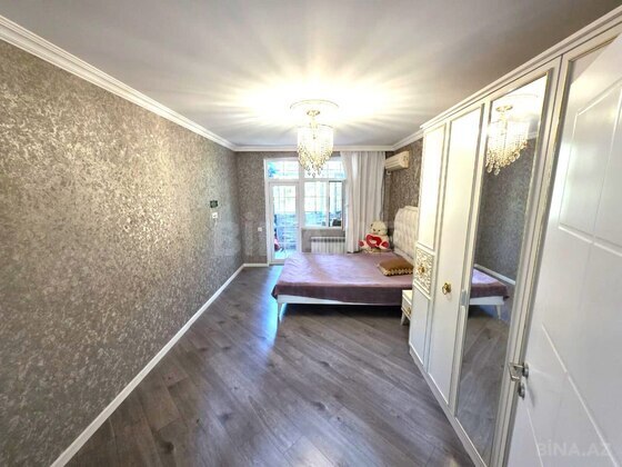 3 otaqlı Köhnə tikili, Neftçilər m., Bakı