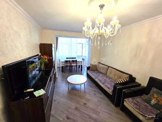 3 otaqlı Köhnə tikili, Neftçilər m., Bakı