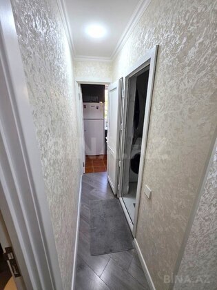 3 otaqlı Köhnə tikili, Neftçilər m., Bakı