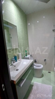 4 otaqlı Yeni tikili, Elmlər Akademiyası m., Bakı