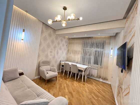 3 otaqlı Yeni tikili, Qara Qarayev m., Bakı