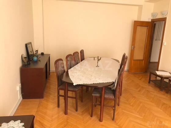 3 otaqlı Köhnə tikili, İçəri Şəhər m., Bakı