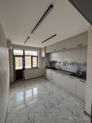 3 otaqlı Yeni tikili, Xırdalan