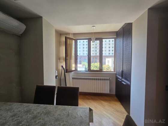 3 otaqlı Köhnə tikili, Elmlər Akademiyası m., Bakı