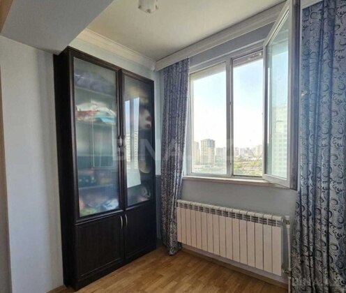 2 otaqlı Köhnə tikili, Şah İsmayıl Xətai m., Bakı