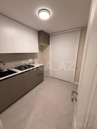 2 otaqlı Köhnə tikili, Elmlər Akademiyası m., Bakı