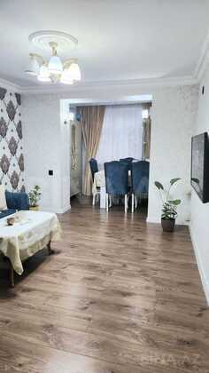 3 otaqlı Köhnə tikili, Nizami m., Bakı