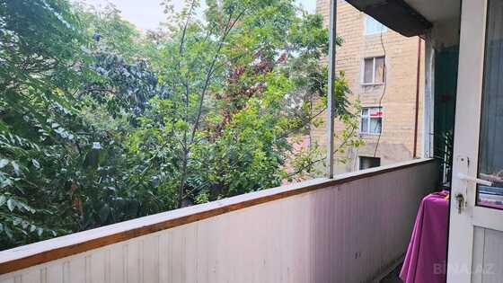 3 otaqlı Köhnə tikili, Nizami m., Bakı