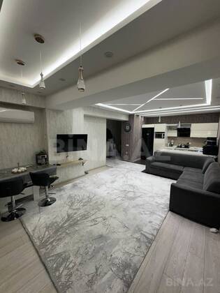 3 otaqlı Yeni tikili, Şah İsmayıl Xətai m., Bakı
