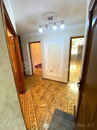 3 otaqlı Köhnə tikili, İnşaatçılar m., Bakı