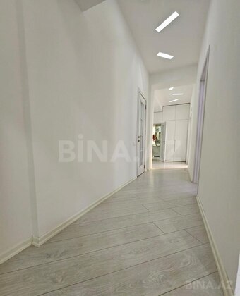 3 otaqlı Yeni tikili, İnşaatçılar m., Bakı