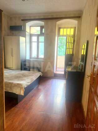 3 otaqlı Köhnə tikili, Sahil m., Bakı
