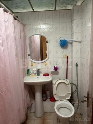 3 otaqlı Köhnə tikili, Nizami m., Bakı
