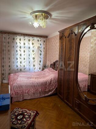 3 otaqlı Köhnə tikili, Nizami m., Bakı