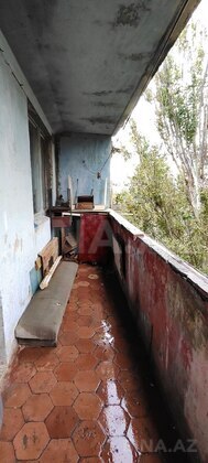 3 otaqlı Köhnə tikili, Bakıxanov q., Bakı