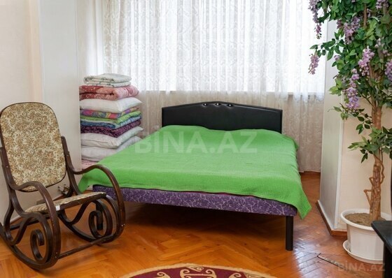 3 otaqlı Köhnə tikili, Gənclik m., Bakı