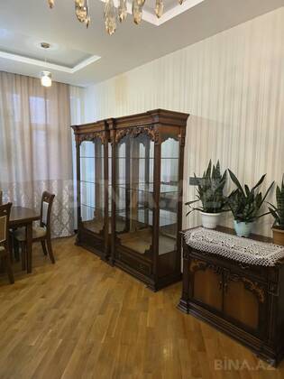 3 otaqlı Yeni tikili, Şah İsmayıl Xətai m., Bakı