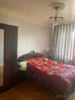 5 otaqlı Köhnə tikili, Bakıxanov q., Bakı